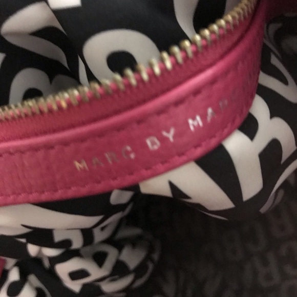 Marc by Marc Jacobs pink large leather bag - Picture 7 of 7